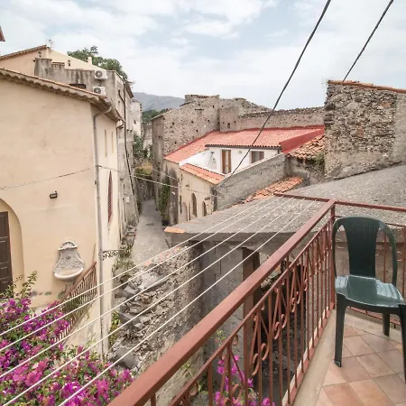 Entire House In Scalea's Historical Center