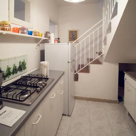 Entire House In Scalea's Historical Center Apartmán